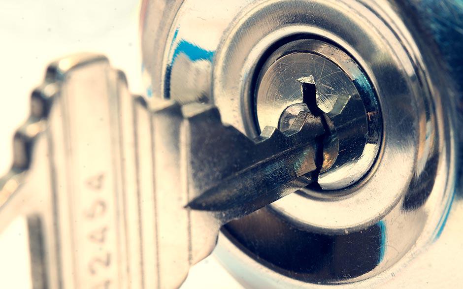 Istres serrurier ouverture de porte service Ankers